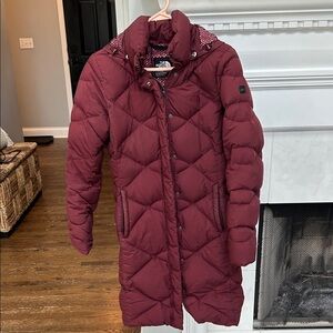 The North Face Women's Maroon Puffer Coat